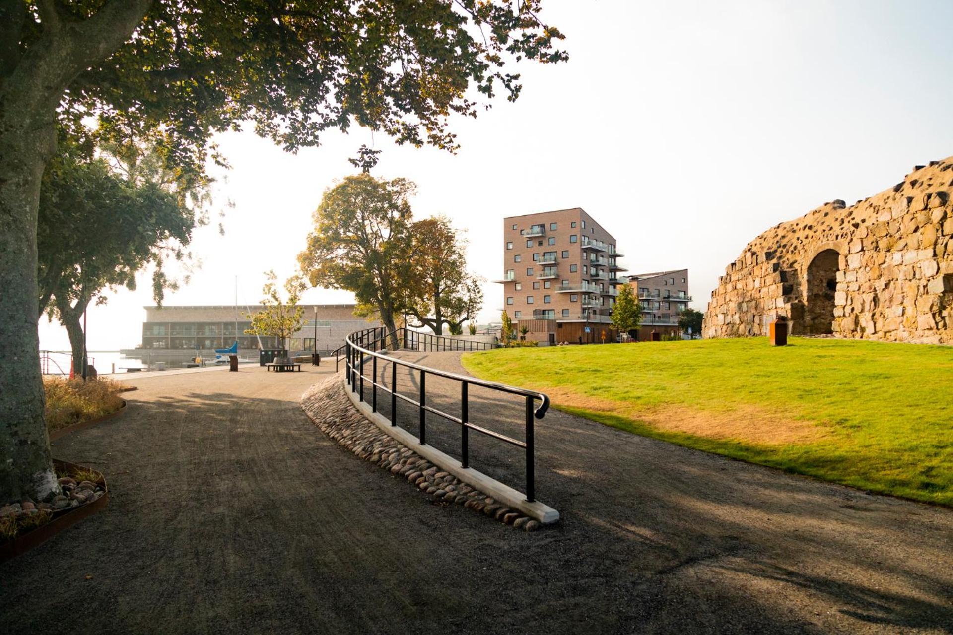 Slottsholmen Hotell Och Restaurang Västervik Buitenkant foto