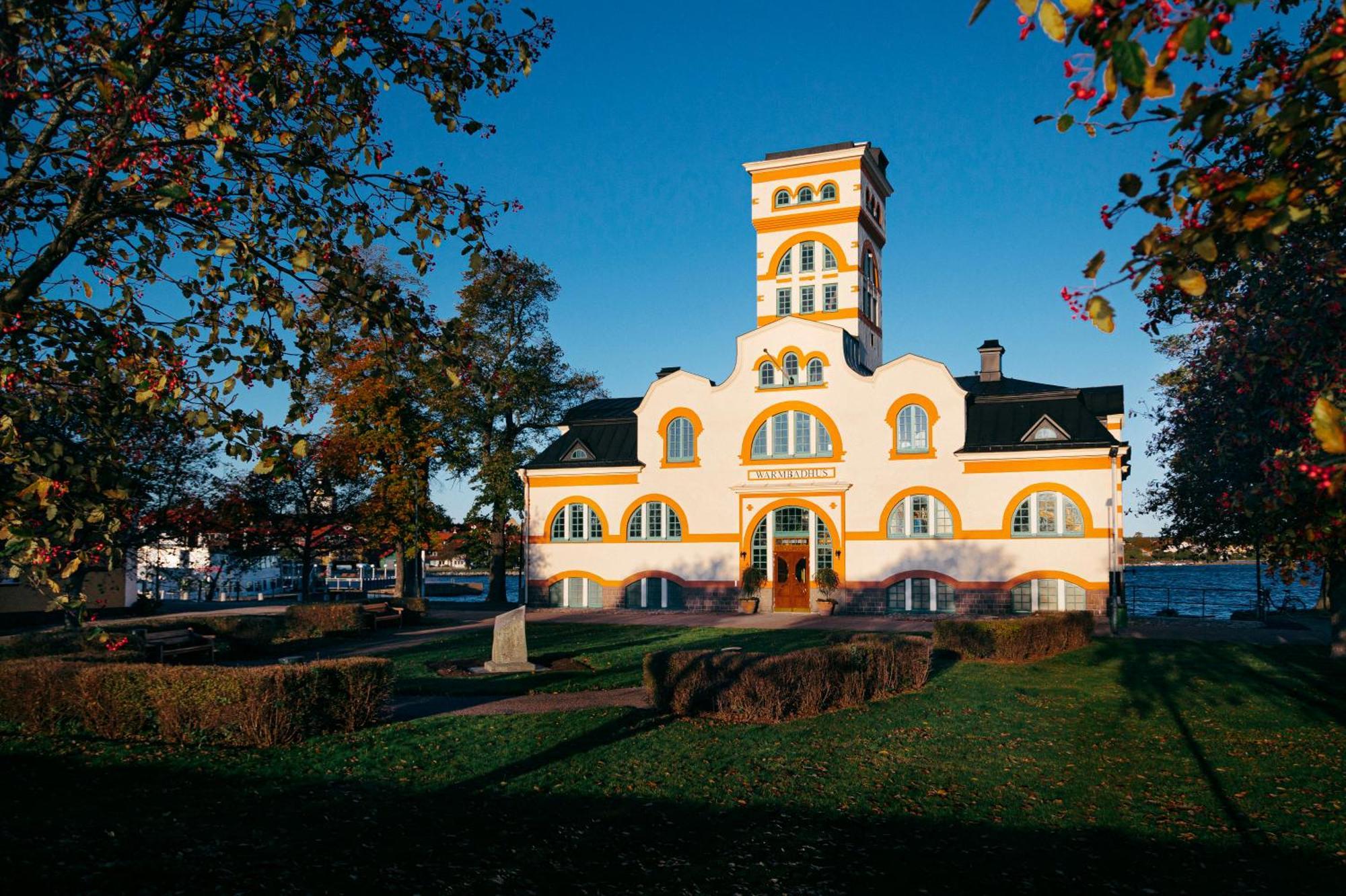 Slottsholmen Hotell Och Restaurang Västervik Buitenkant foto