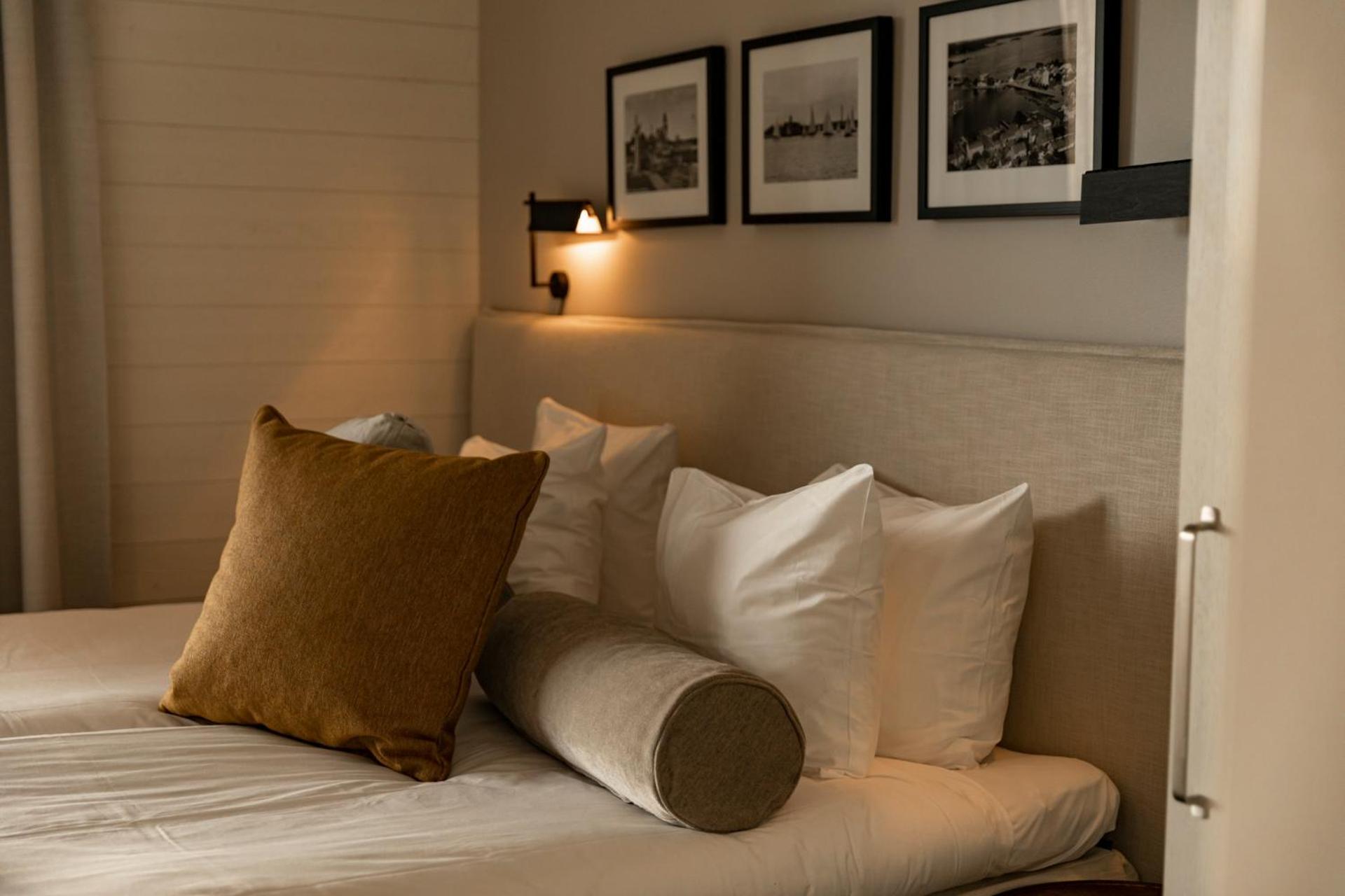 Slottsholmen Hotell Och Restaurang Västervik Buitenkant foto