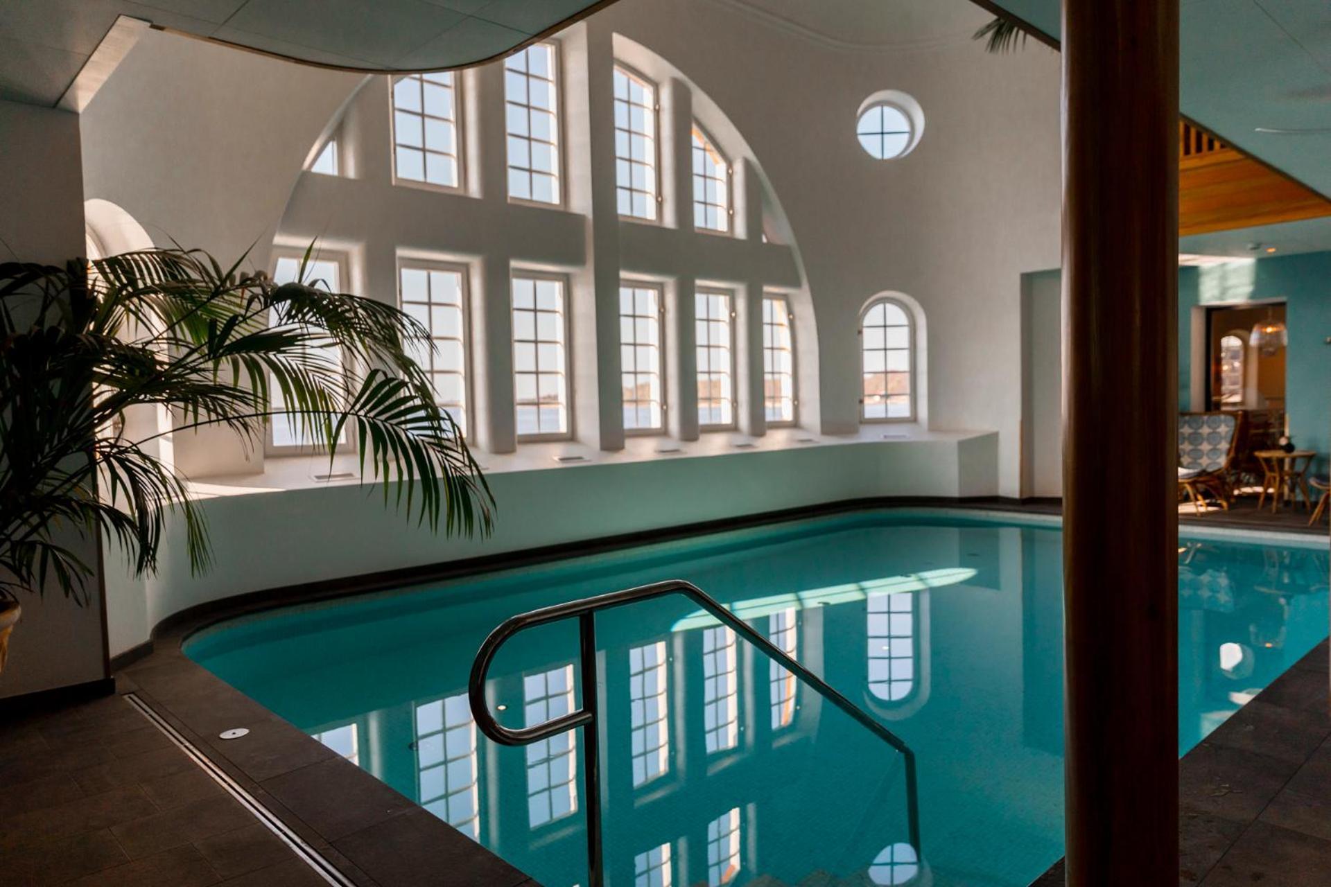 Slottsholmen Hotell Och Restaurang Västervik Buitenkant foto