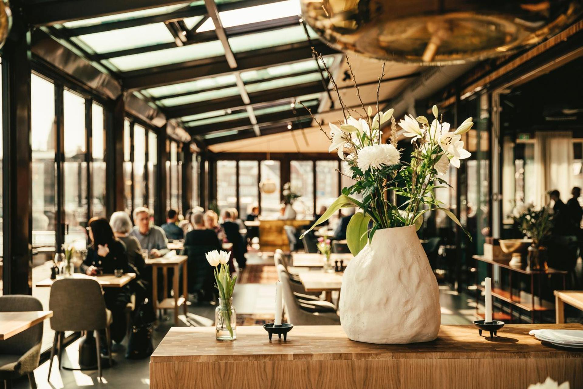 Slottsholmen Hotell Och Restaurang Västervik Buitenkant foto